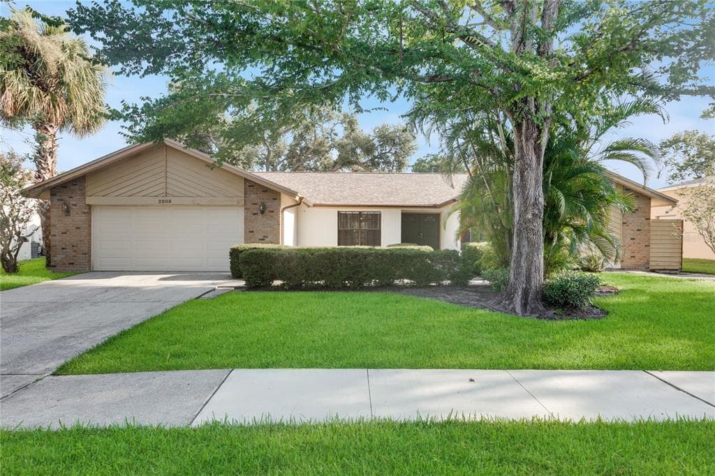 2205 TAMARRON TERRACE PALM HARBOR, FL 34683