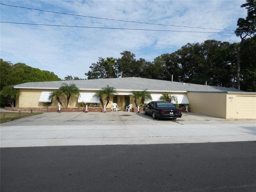 4631 40TH STREET N ST PETERSBURG, FL 33714