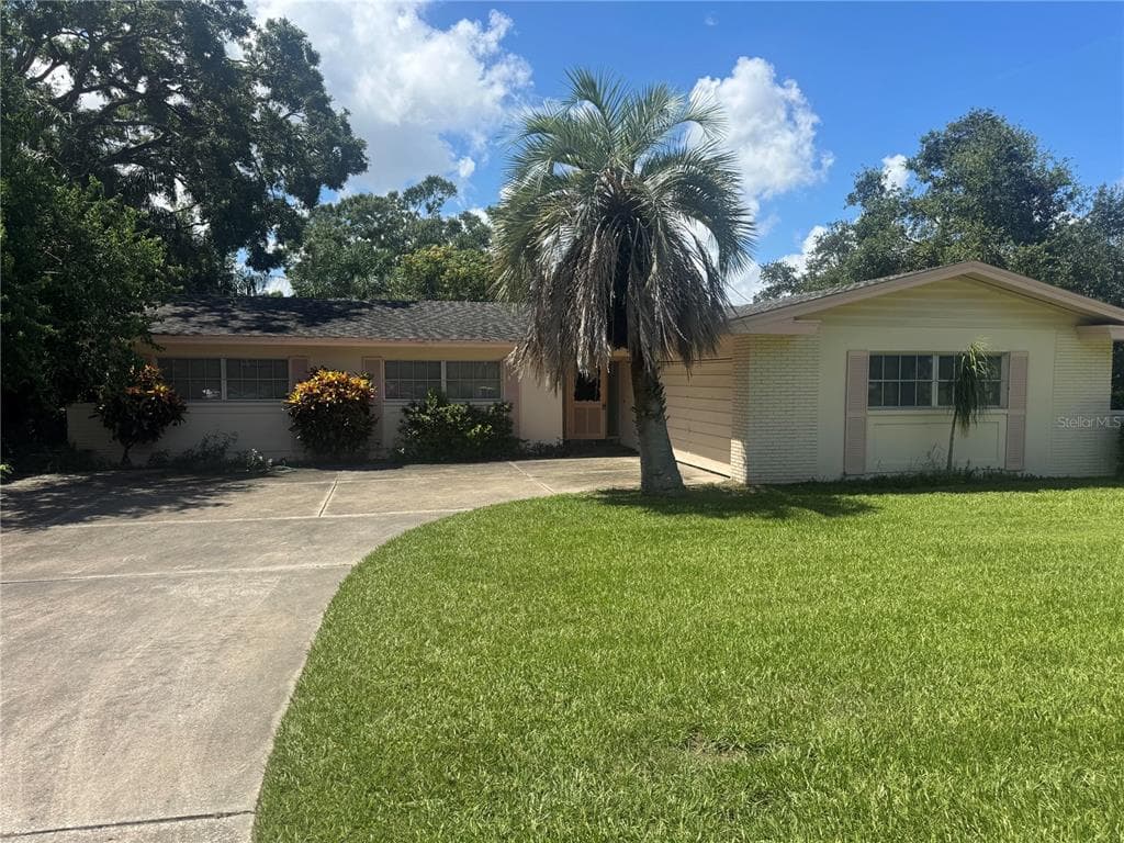 2005 REBECCA DRIVE CLEARWATER, FL 33764