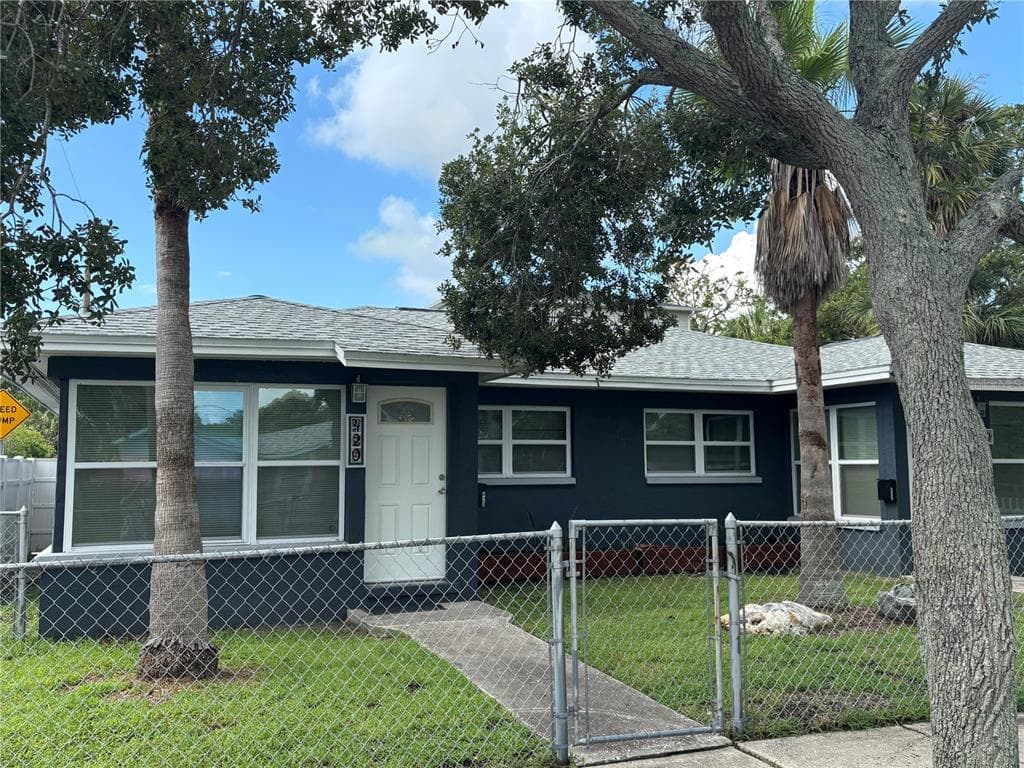 420 15TH AVENUE S UNIT 1 ST PETERSBURG, FL 33701
