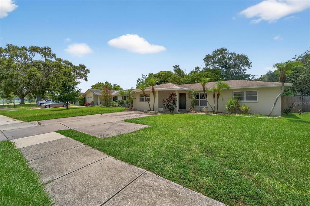 2186 GREENBRIAR BOULEVARD CLEARWATER, FL 33763