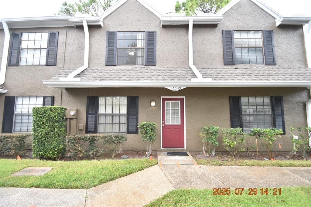 16539 LAKE BRIGADOON CIRCLE TAMPA, FL 33618