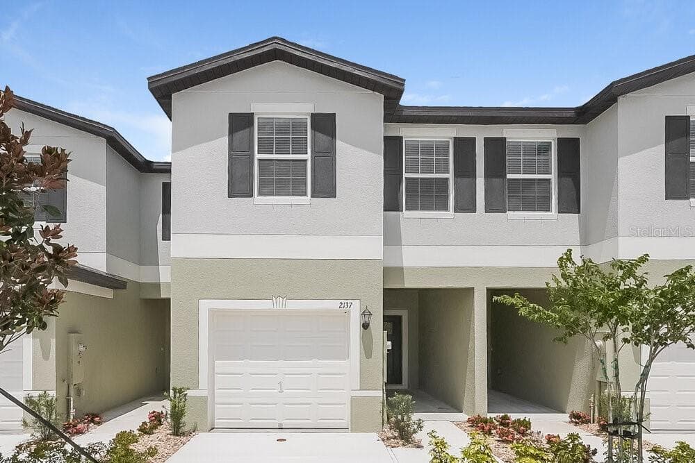 2137 GREAT SAPPHIRE LANE LUTZ, FL 33558