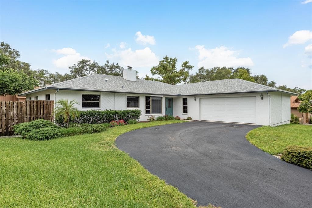 828 LAKESIDE TERRACE PALM HARBOR, FL 34683