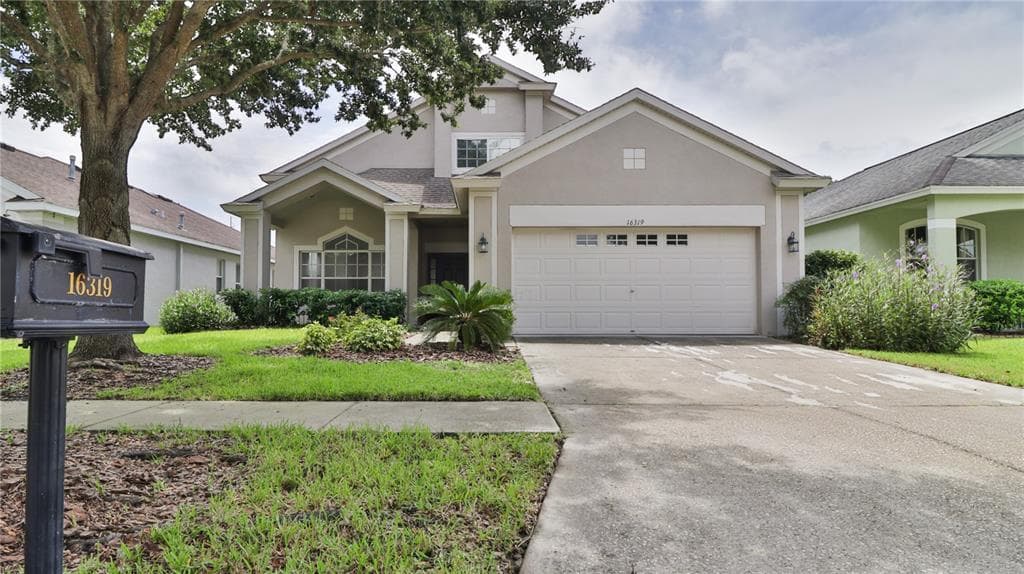 16319 BRIDGEGLADE LANE LITHIA, FL 33547