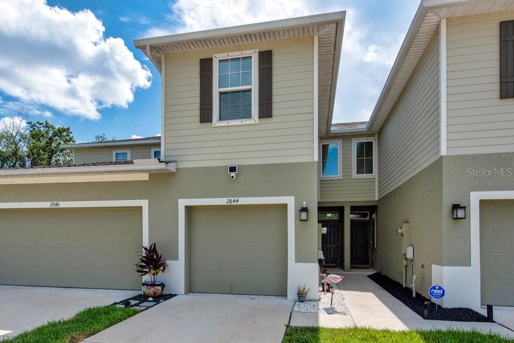 2844 JACOB CROSSING LANE HOLIDAY, FL 34691