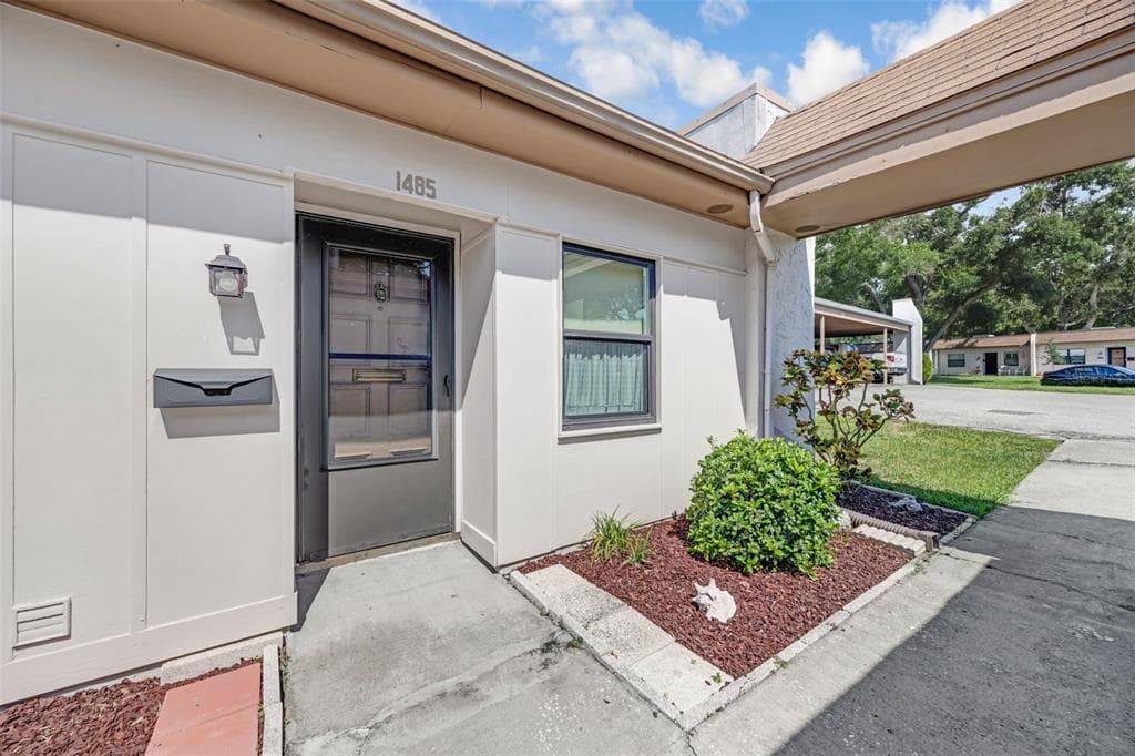 1485 FEATHER DRIVE UNIT 1485 CLEARWATER, FL 33759