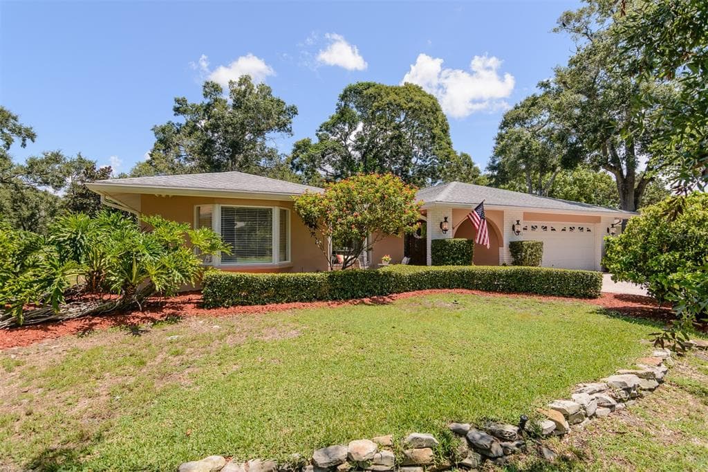 2842 QUAIL HOLLOW ROAD W CLEARWATER, FL 33761