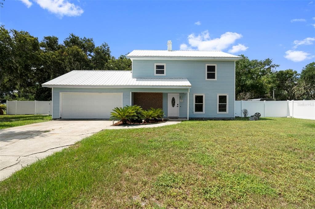 4046 HOLLYHEAD CIRCLE S LAKELAND, FL 33811