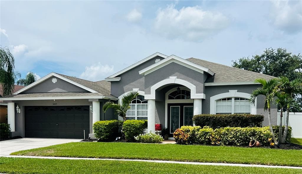 5227 SPECTACULAR BID DRIVE