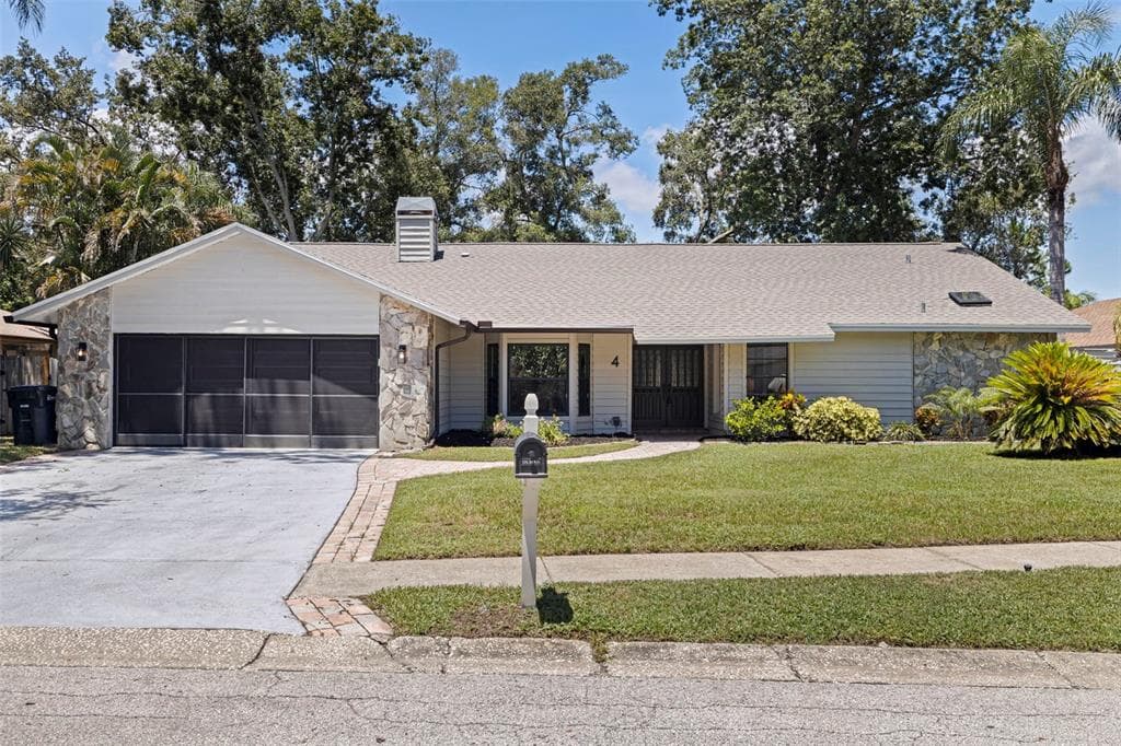 4 IDLEWILDE DRIVE SAFETY HARBOR, FL 34695