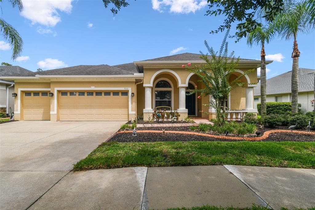 9311 MANGROVE COURT TAMPA, FL 33647