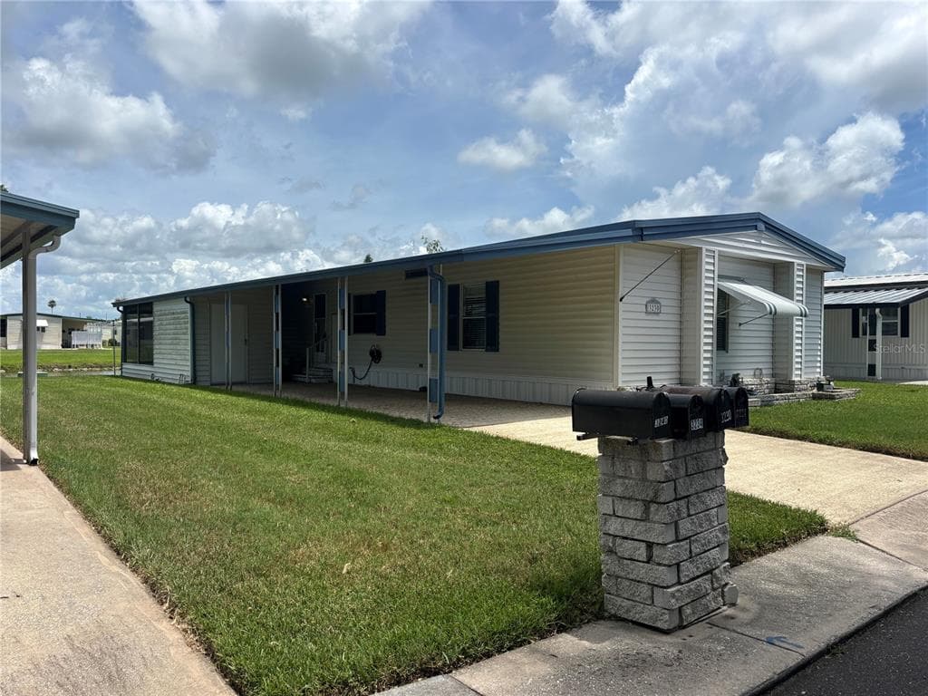 3230 BREWSTER DRIVE HOLIDAY, FL 34690