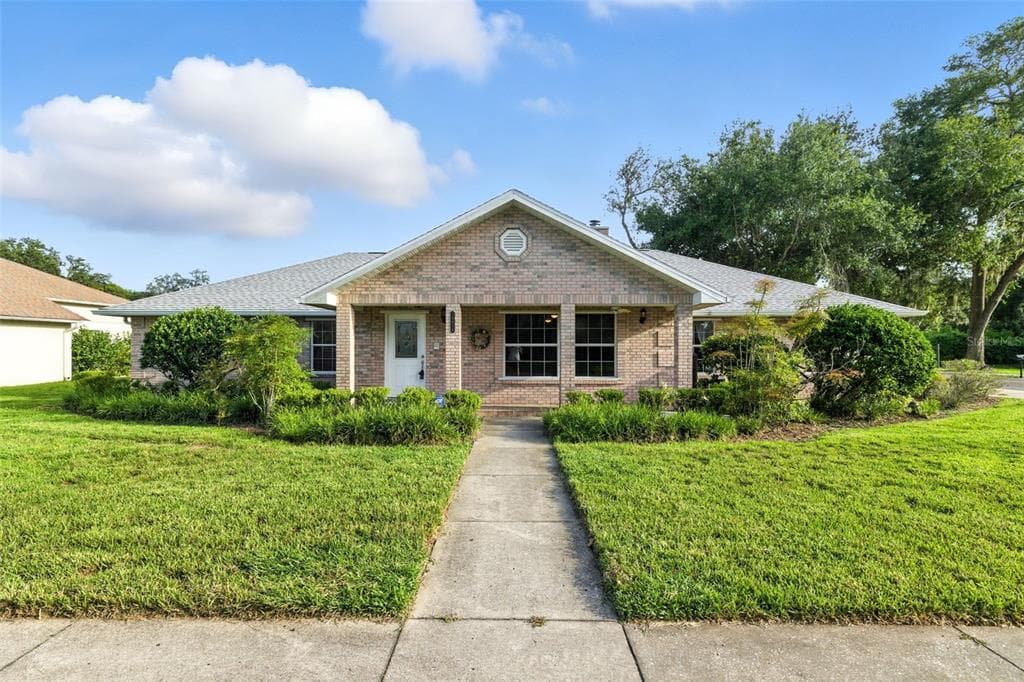 38634 EVELYN LANE ZEPHYRHILLS, FL 33542