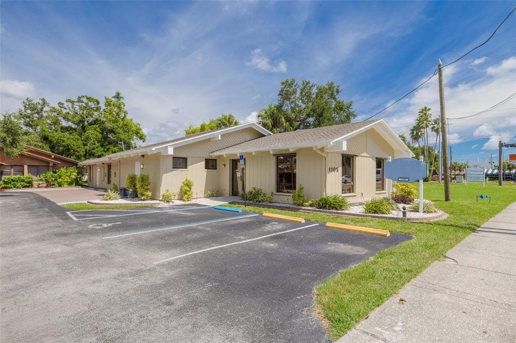 1105 S FORT HARRISON AVENUE CLEARWATER, FL 33756