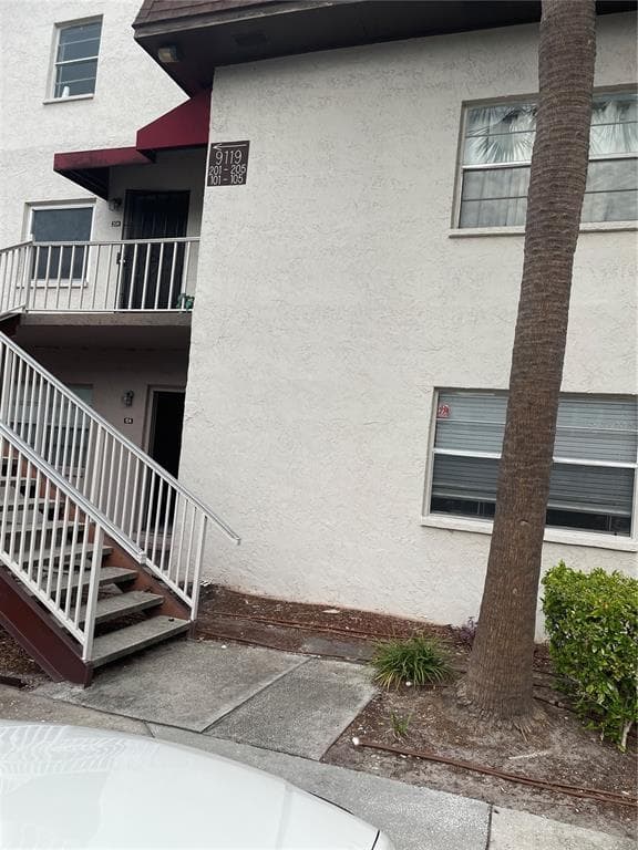 9119 TUDOR DRIVE UNIT E101 TAMPA, FL 33615