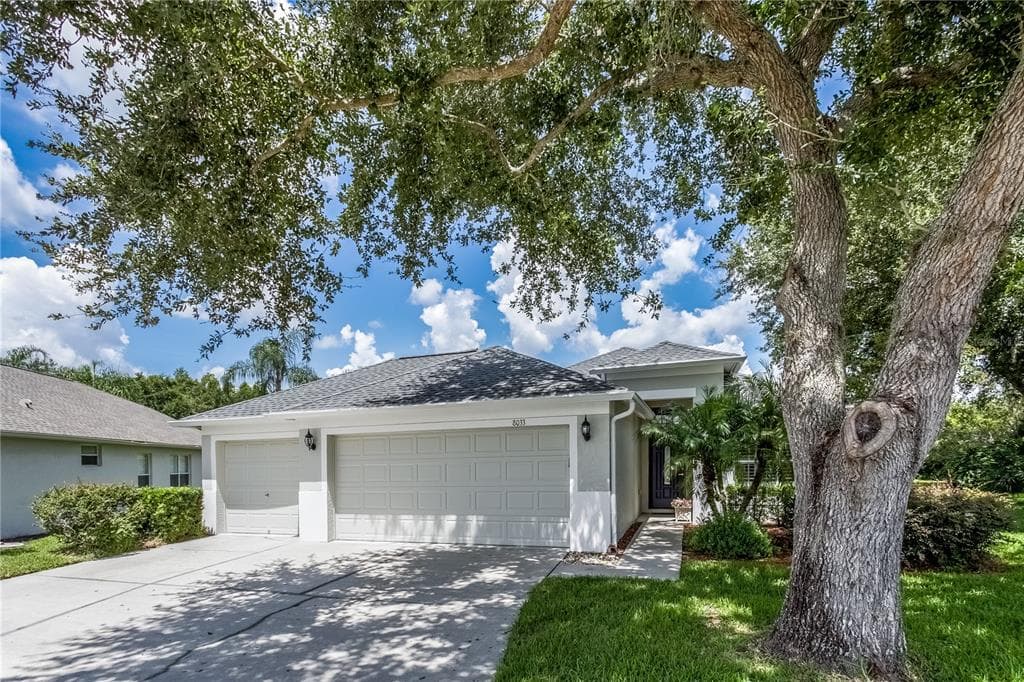 8033 SHADDOCK PLACE LAND O LAKES, FL 34637