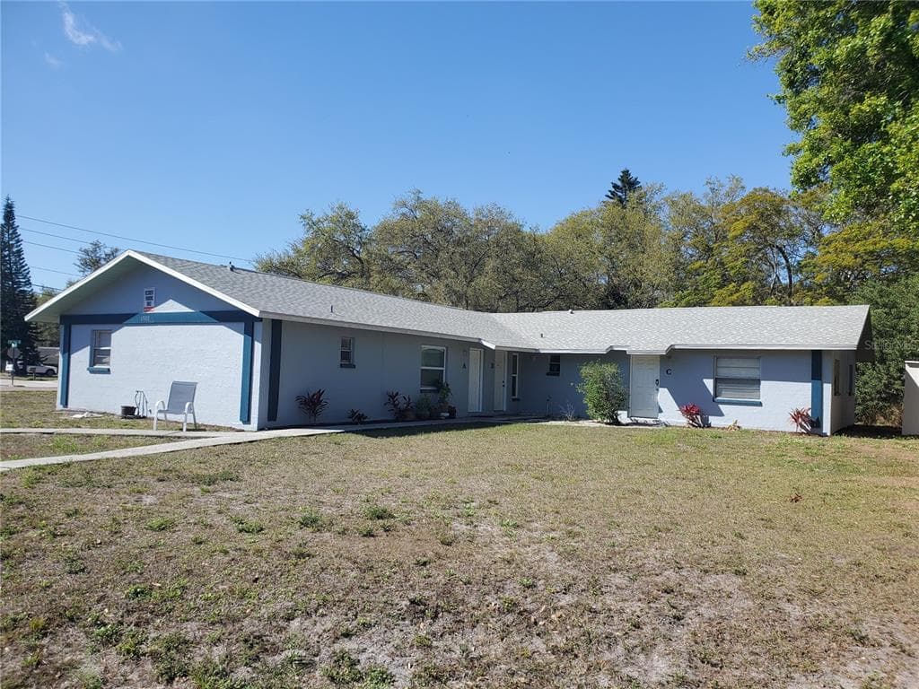 15000 WESTMINISTER AVENUE UNIT B CLEARWATER, FL 33760
