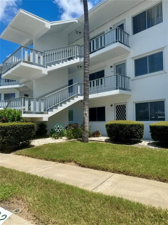 11201 80TH AVENUE UNIT 101 SEMINOLE, FL 33772