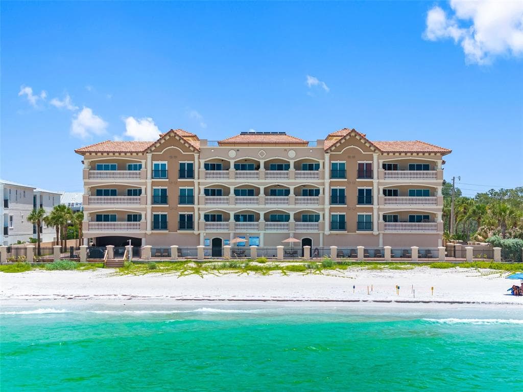 604 GULF BOULEVARD UNIT 203 INDIAN ROCKS BEACH, FL 33785