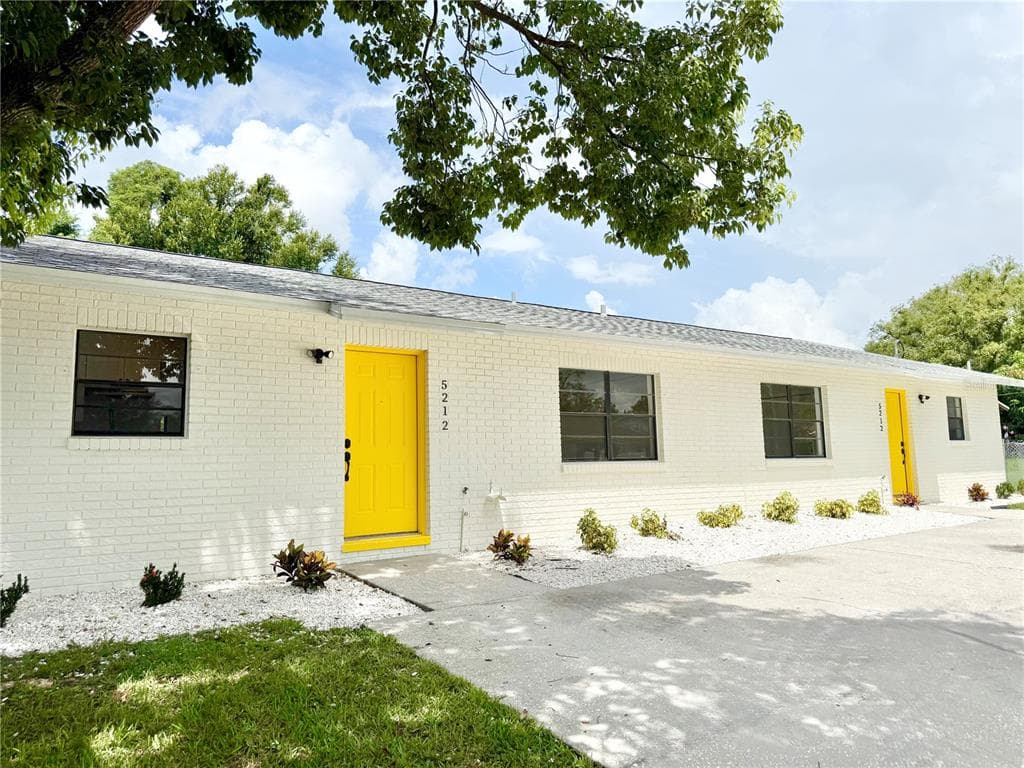 5212 PEACH AVENUE SEFFNER, FL 33584