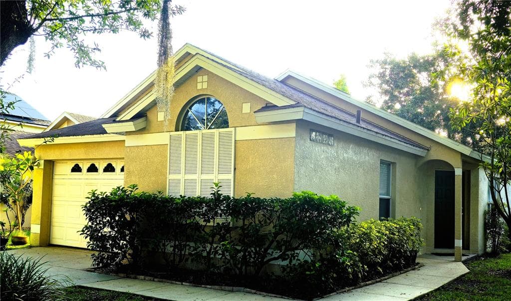 5802 TANAGERLAKE ROAD LITHIA, FL 33547