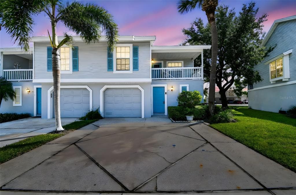 281 NAUTILUS WAY UNIT 281 TREASURE ISLAND, FL 33706