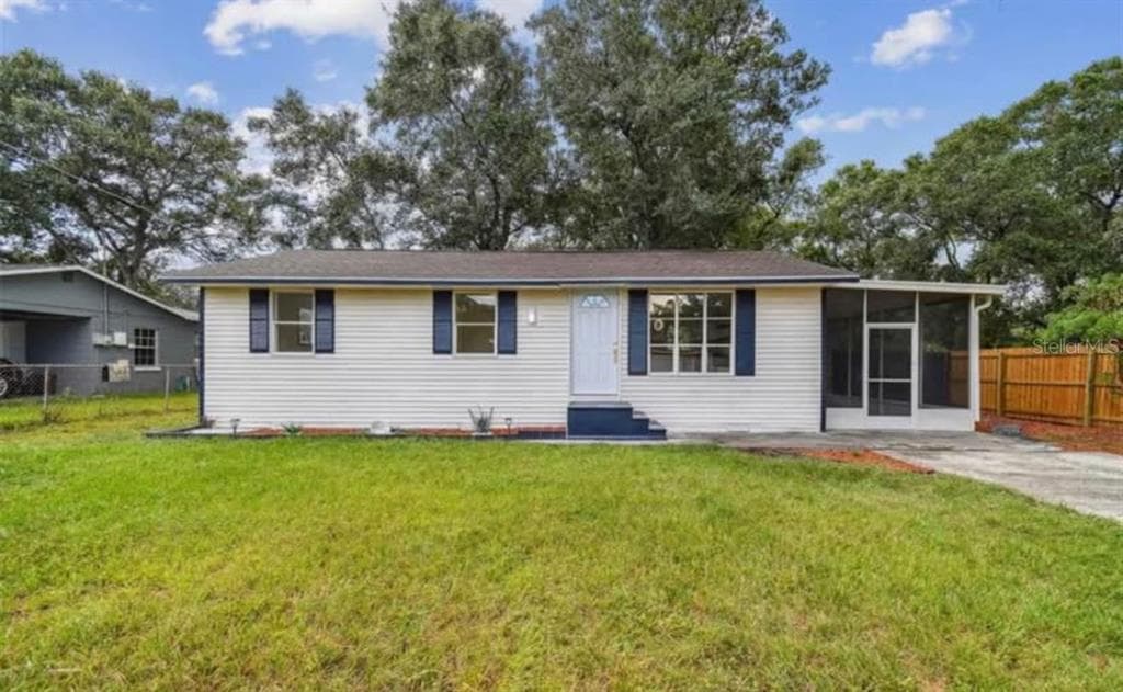 605 WINHAM STREET TAMPA, FL 33619