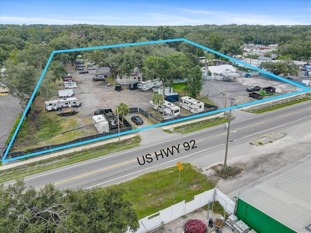 11325 E 92 HIGHWAY SEFFNER, FL 33584