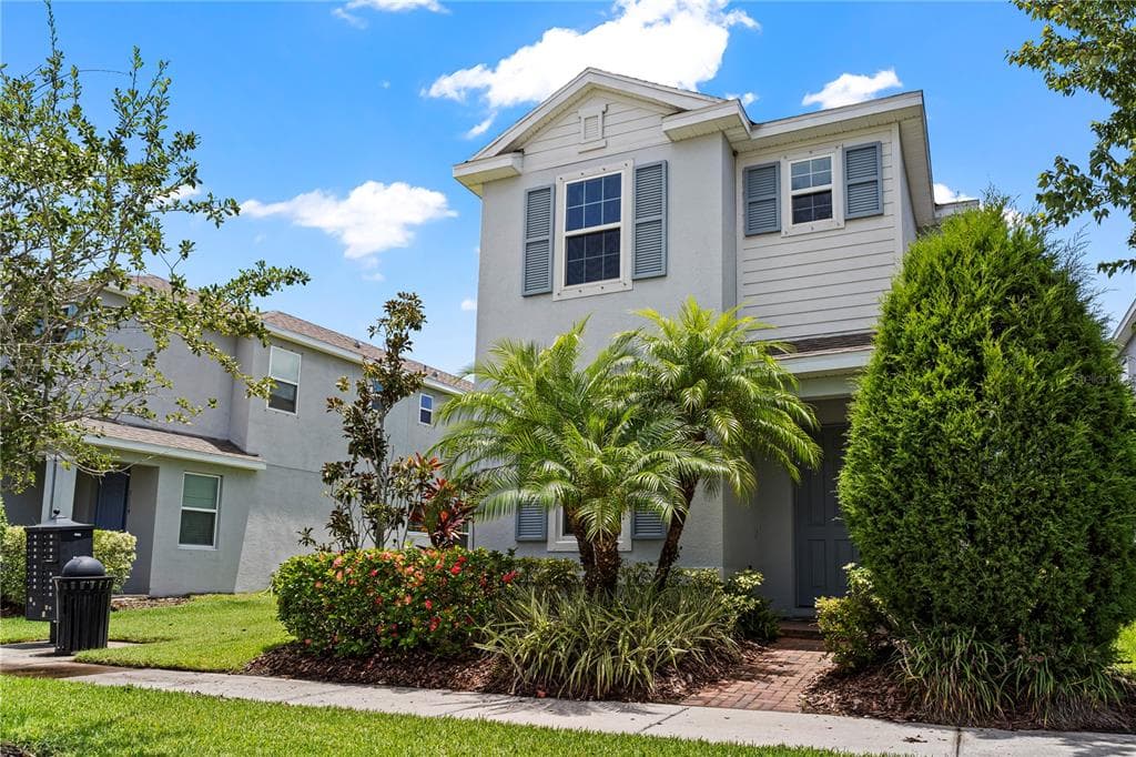 7117 BOWSPIRIT PLACE APOLLO BEACH, FL 33572