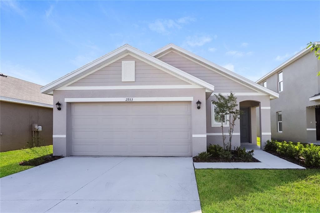 2933 GREAT ABACO WAY BRADENTON, FL 34208