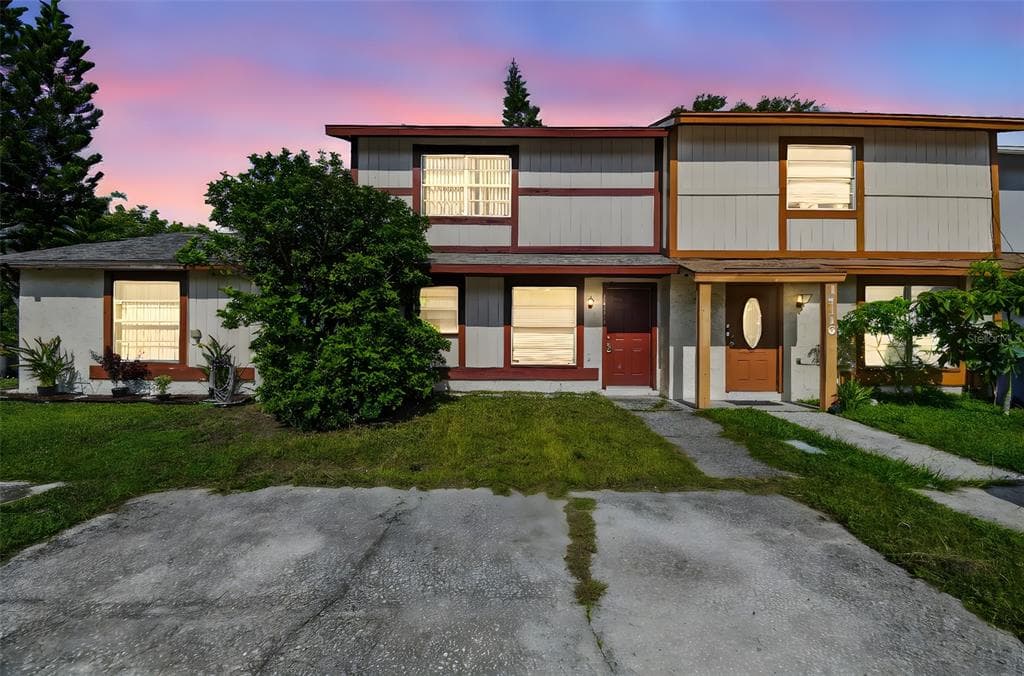 14114 VILLAGE VIEW DRIVE TAMPA, FL 33624
