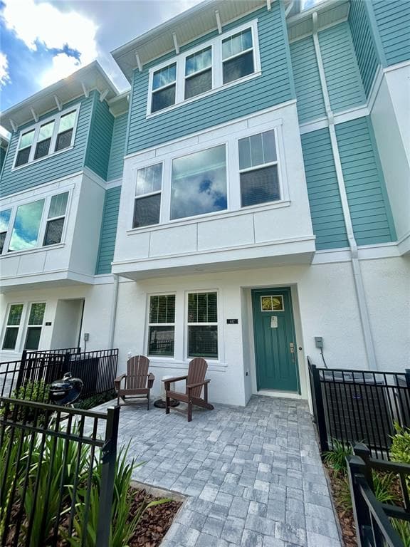 487 31ST WAY N ST PETERSBURG, FL 33713