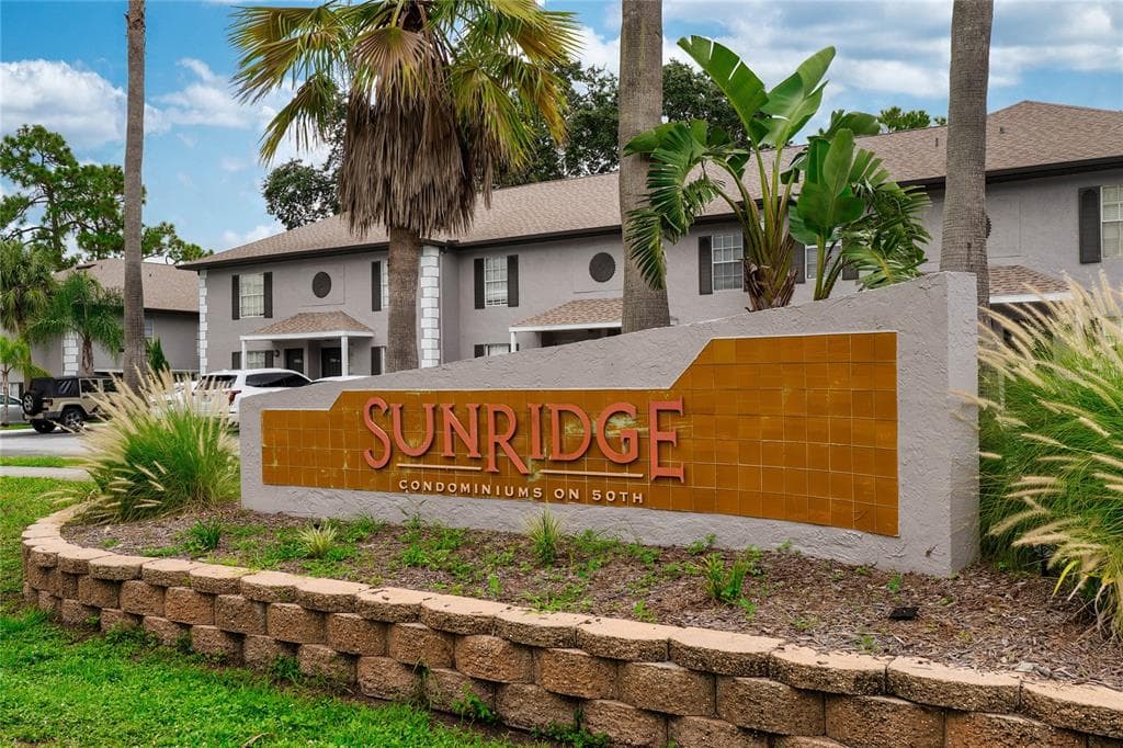 5020 SUNRIDGE PALMS DRIVE UNIT 103 TAMPA, FL 33617