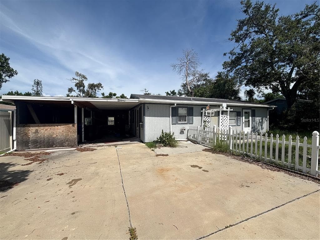542 64TH STREET S ST PETERSBURG, FL 33707