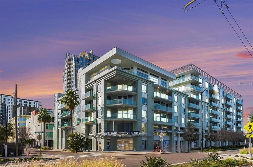 111 N 12TH STREET UNIT 1419 TAMPA, FL 33602