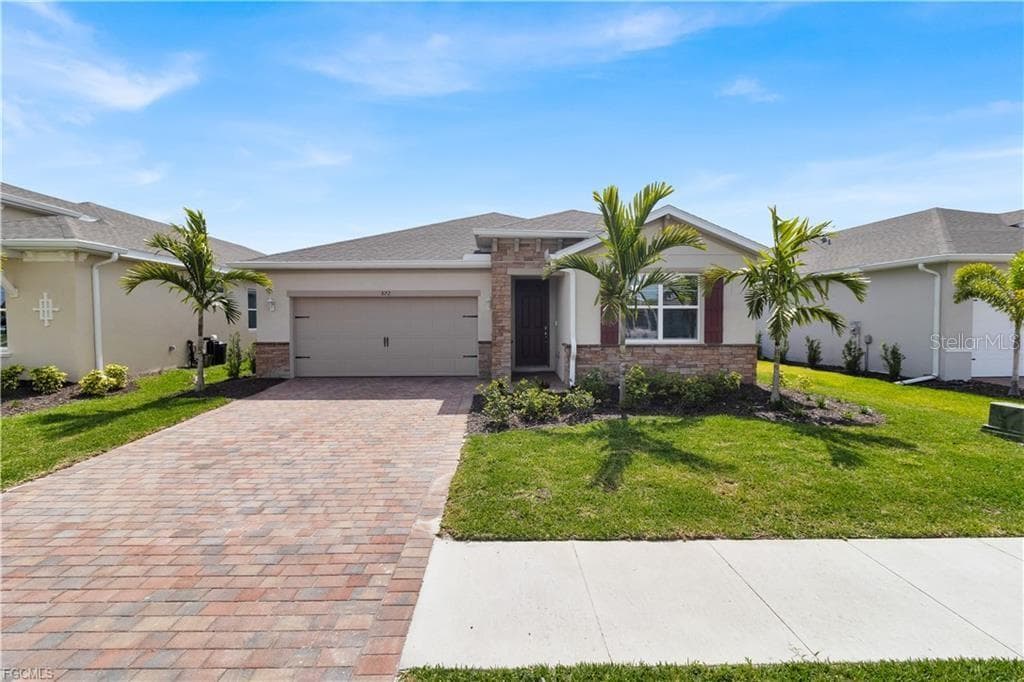 872 STONEWATER LAKE TERRACE