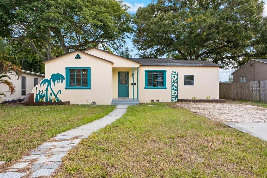 2136 23RD AVENUE N ST PETERSBURG, FL 33713