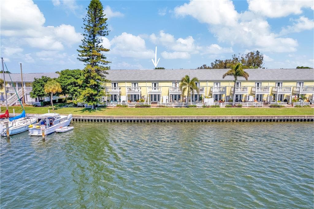 3743 POMPANO DRIVE SE ST PETERSBURG, FL 33705
