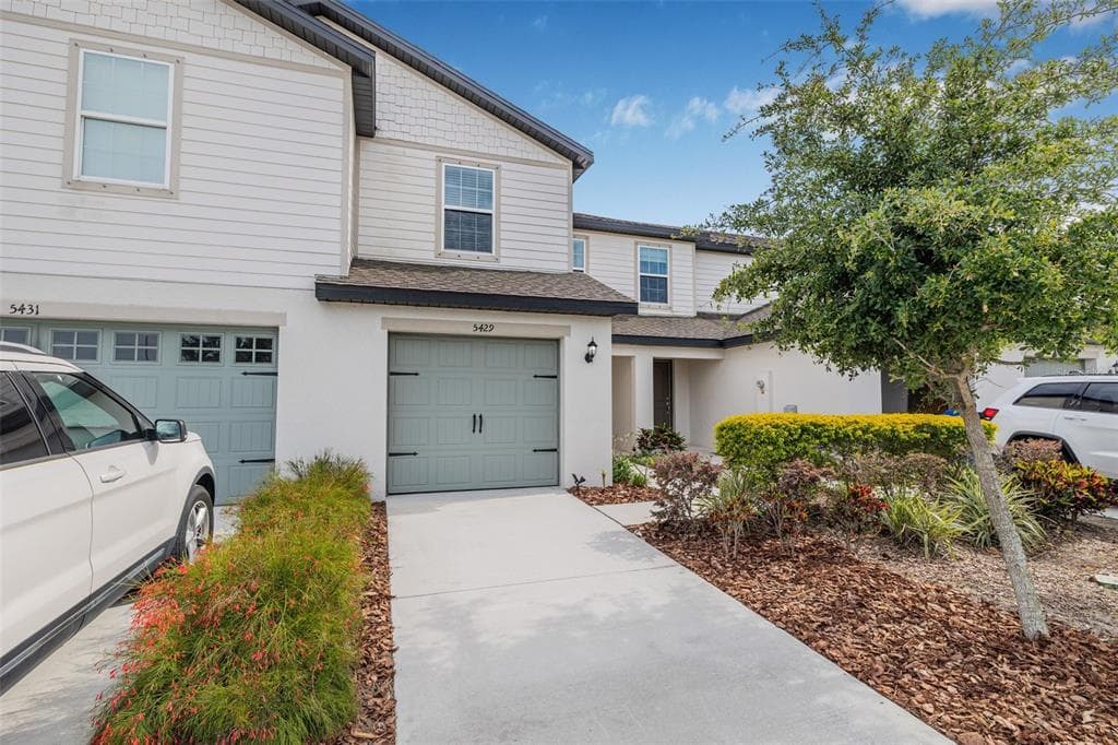5429 COMPANION LANE TAMPA, FL 33619