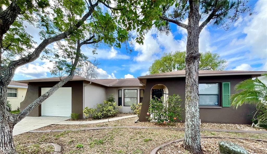 8220 WESTFIELD DRIVE PORT RICHEY, FL 34668
