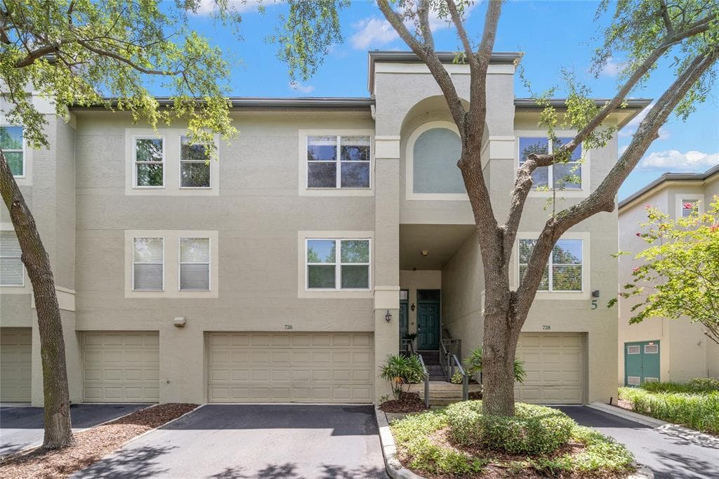 726 SEAGATE DRIVE UNIT 726 TAMPA, FL 33602