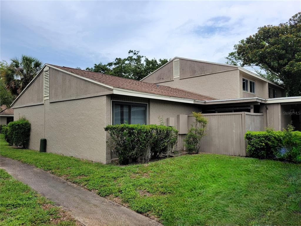 8006 GARDENIA DR DRIVE UNIT 78 TEMPLE TERRACE, FL 33637