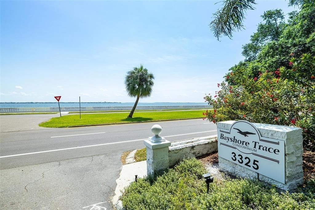 3325 BAYSHORE BOULEVARD UNIT A27 TAMPA, FL 33629
