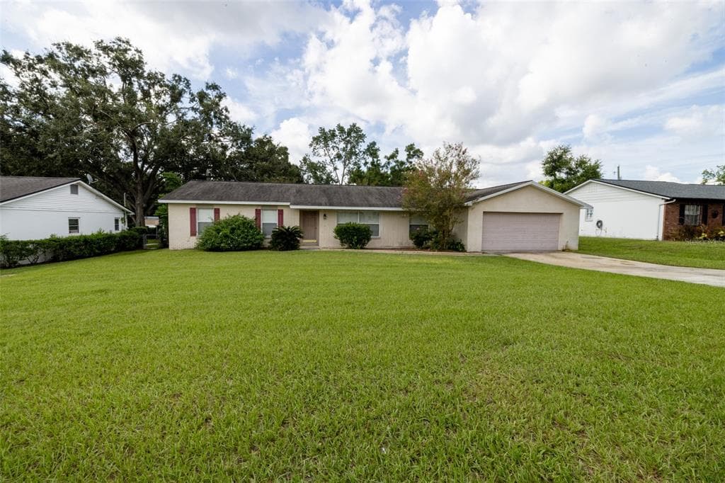 804 STRAWBERRY LANE BRANDON, FL 33511