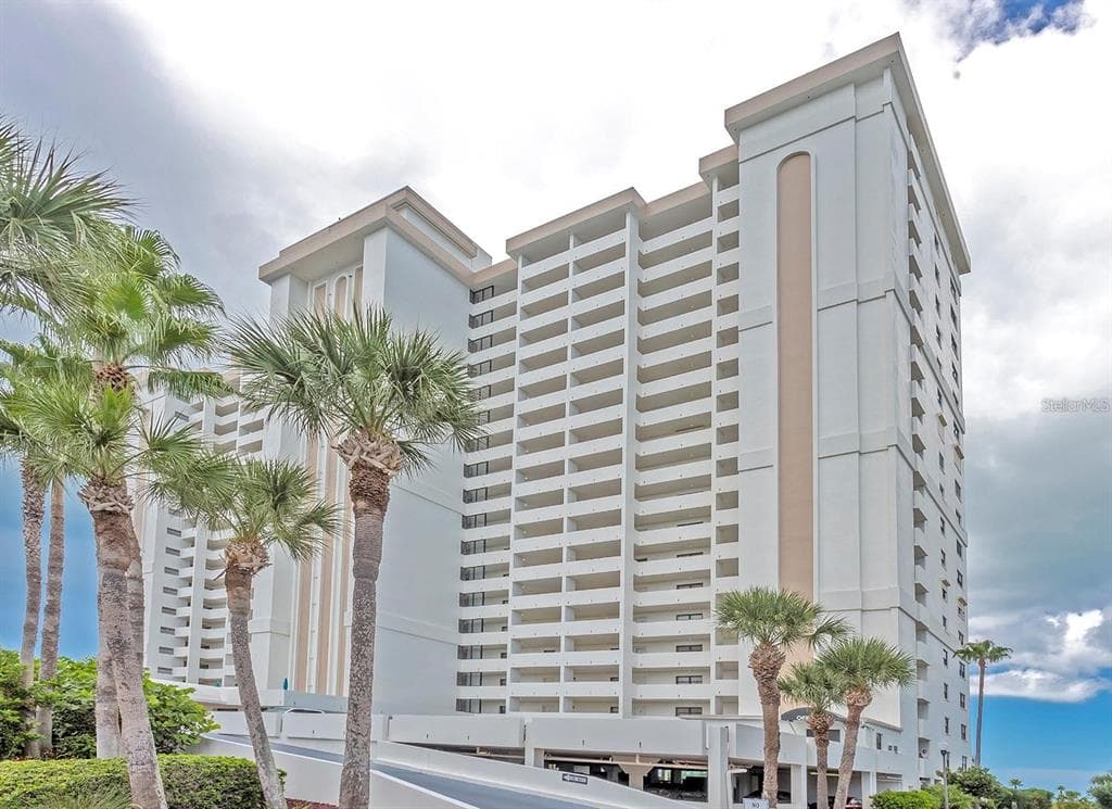 1230 GULF BOULEVARD UNIT 304 CLEARWATER, FL 33767