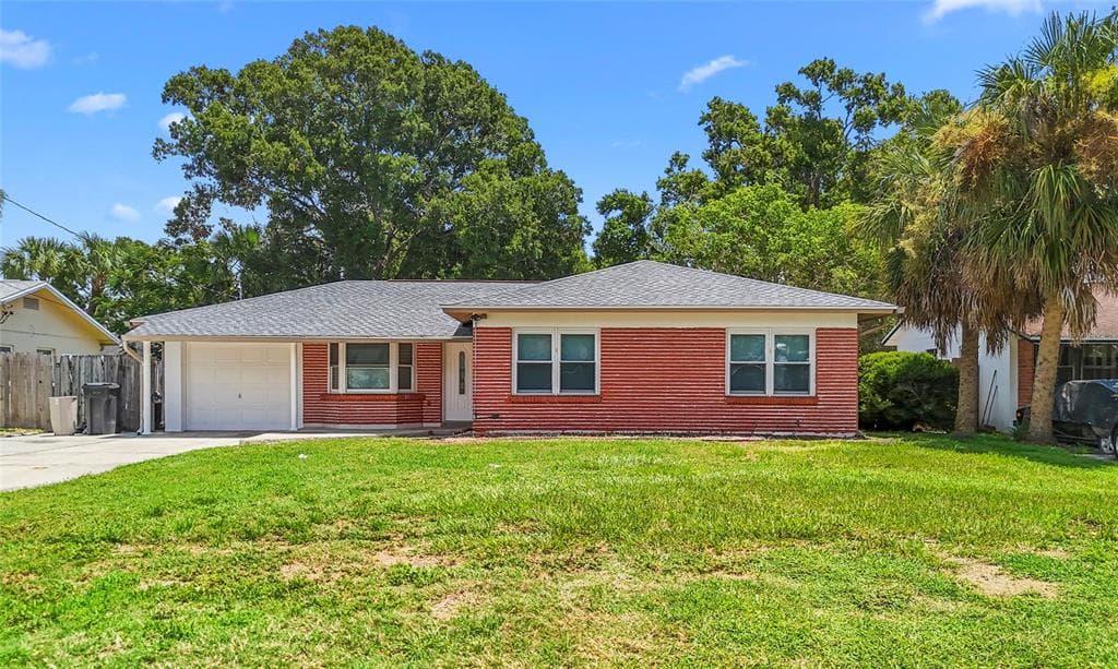 4905 BAY CREST DRIVE TAMPA, FL 33615