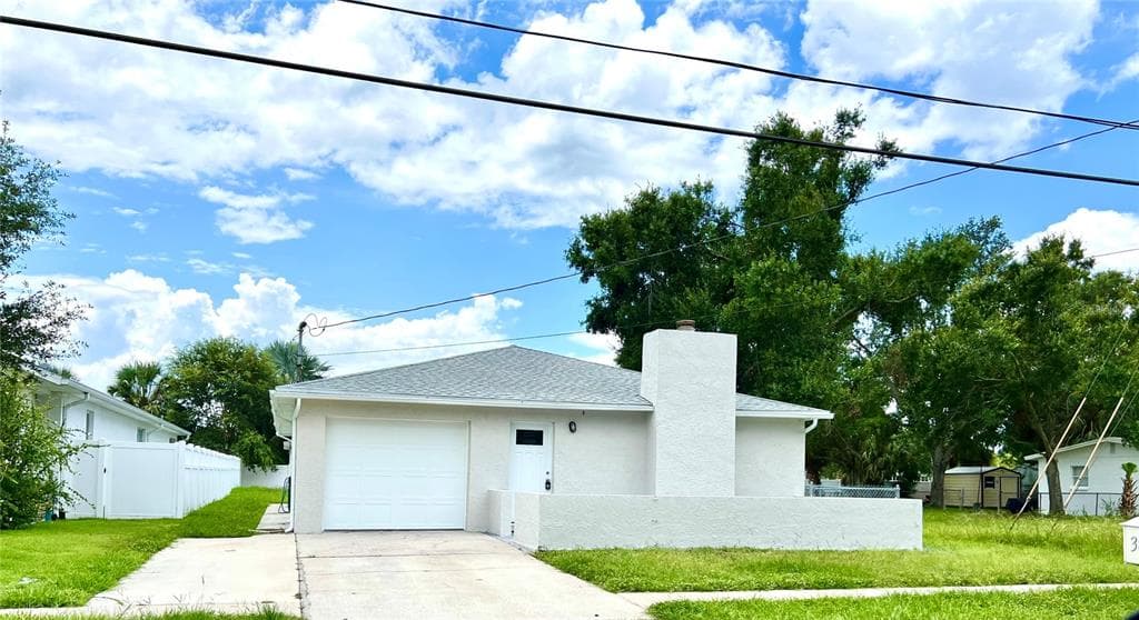 3818 W IOWA AVENUE TAMPA, FL 33616