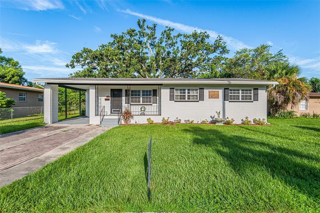3609 CLEVELAND HEIGHTS BOULEVARD LAKELAND, FL 33803
