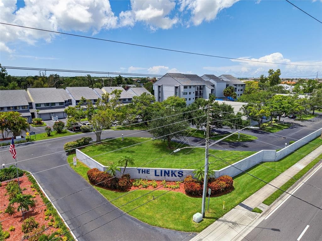 9200 PARK BOULEVARD UNIT 205 SEMINOLE, FL 33777
